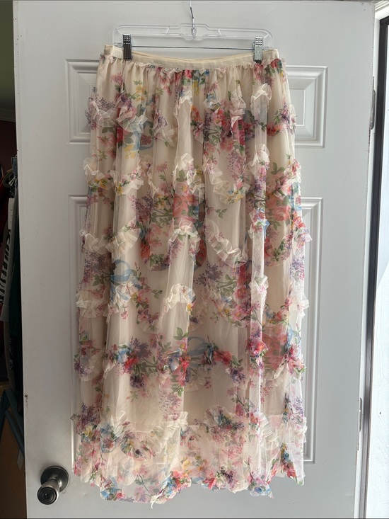 SHEIN Dresses & Skirts - SHEIN Cream Floral Ruffle Tulle Maxi Skirt